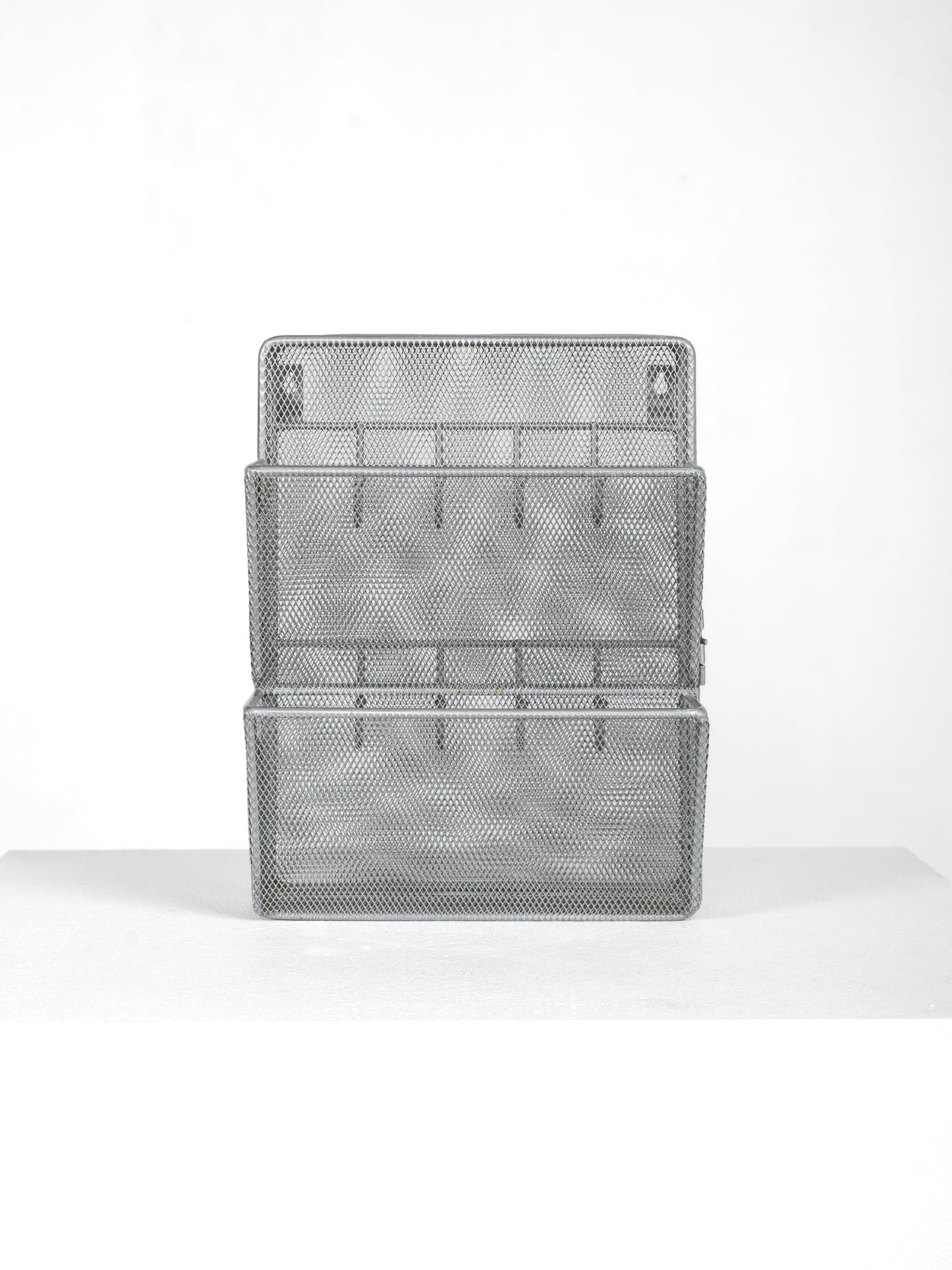 Vintage Metal Mesh Wall Rack for Keys