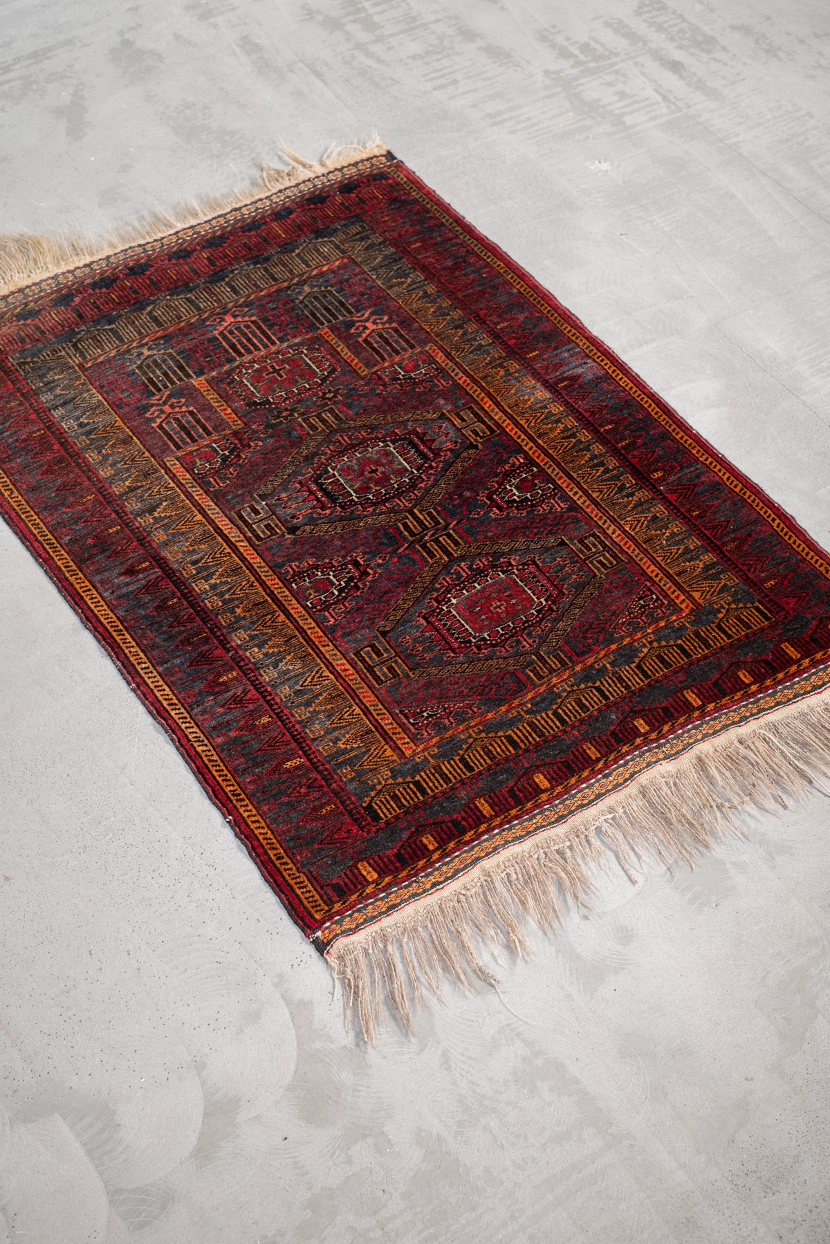 Vintage Hand-Knotted Rug – Mid-Century Afghanistan
