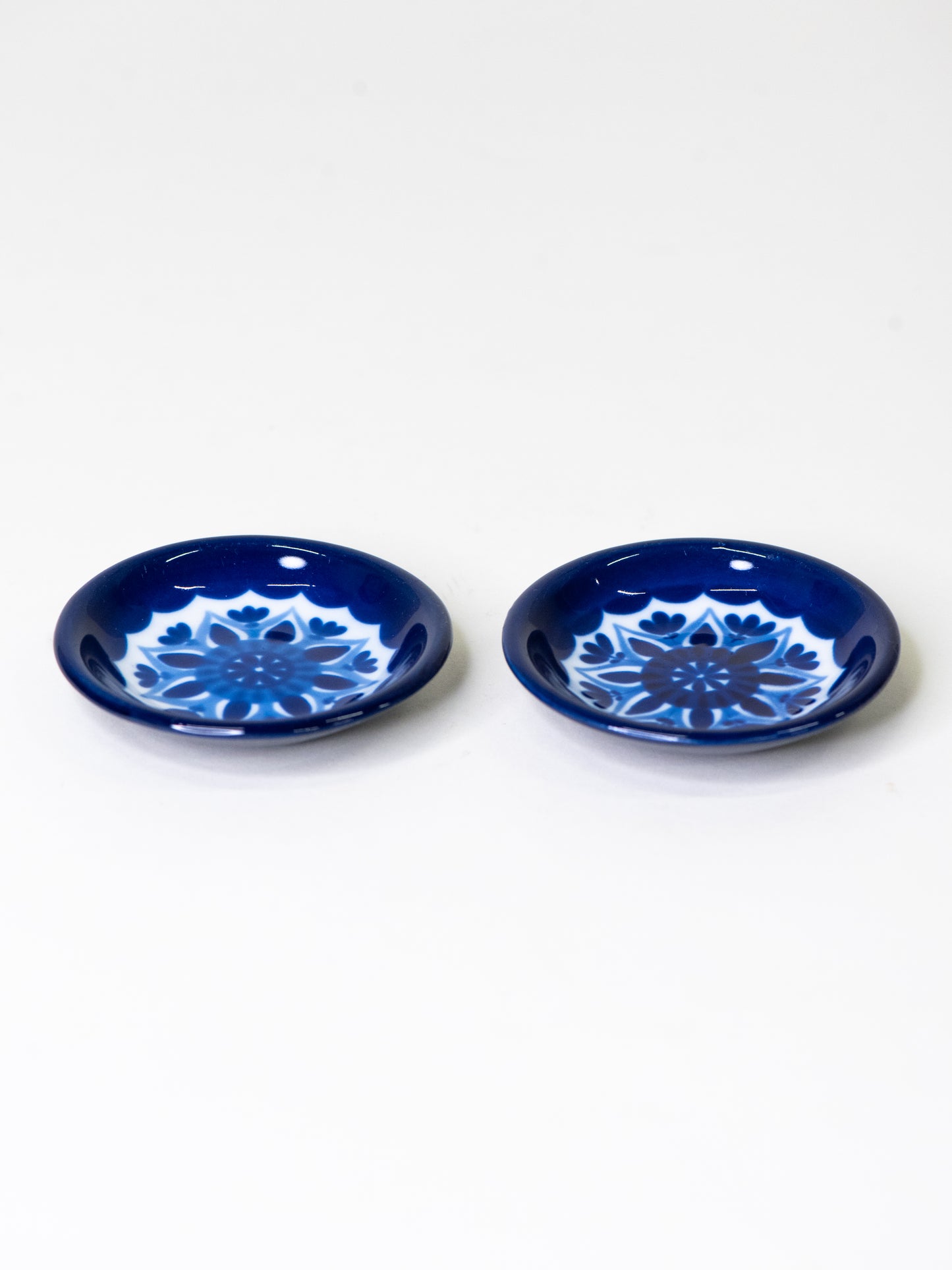 Pair of Hand-painted Mini Dishes by Arabia - Finland, 1960s