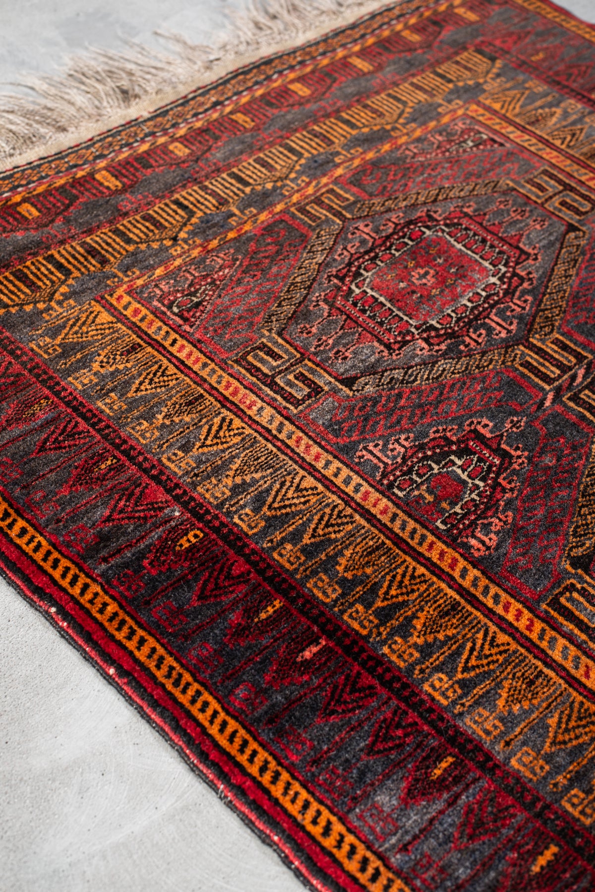 Vintage Hand-Knotted Rug – Mid-Century Afghanistan