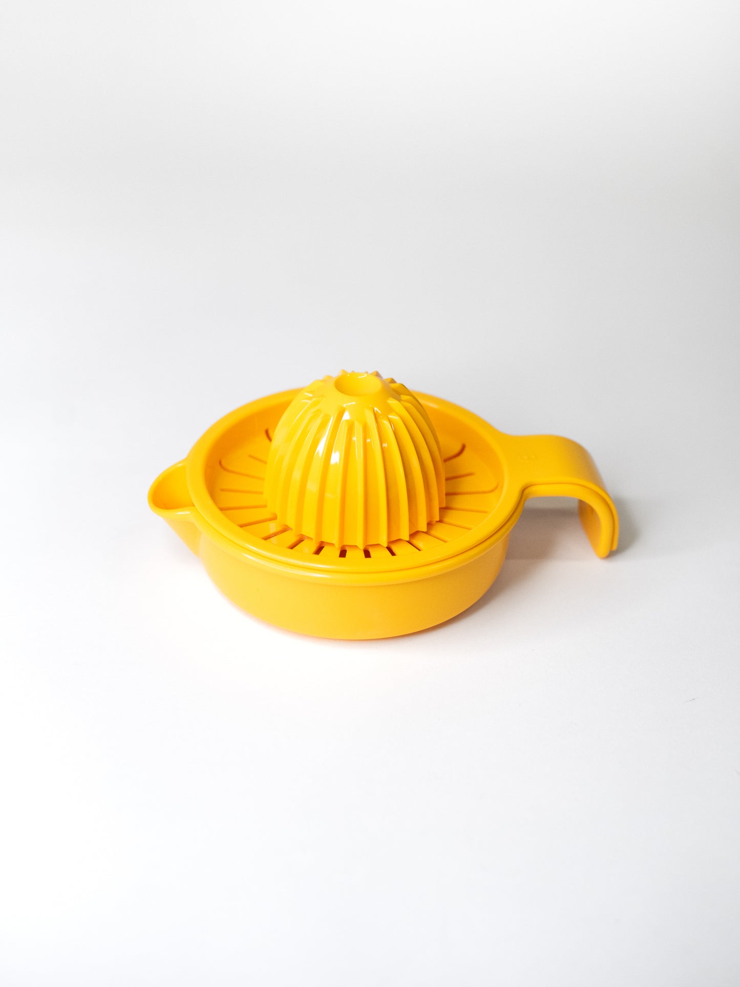 Guzzini ‘Chef Line’ Citrus Juicer by Bruno Gecchelin - Italy, 1980s