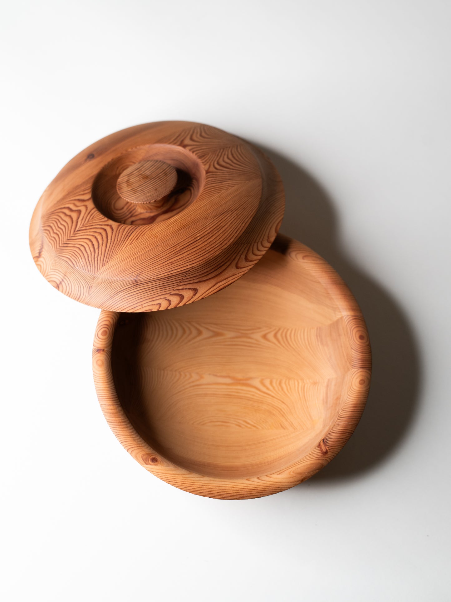 Rare Vintage Lidded Pine Bowl - Finland, Mid-Century