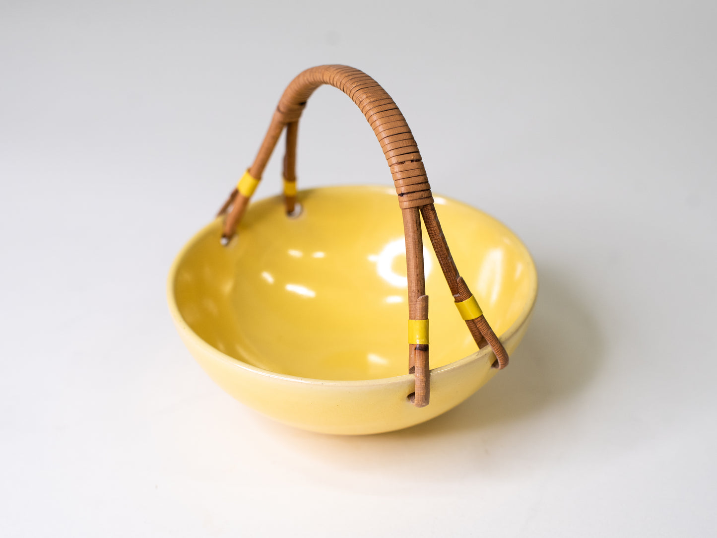 Vintage Modernist Ceramic Bowl with Rattan Handle - Kupittaan savi, Finland - Mid-Century