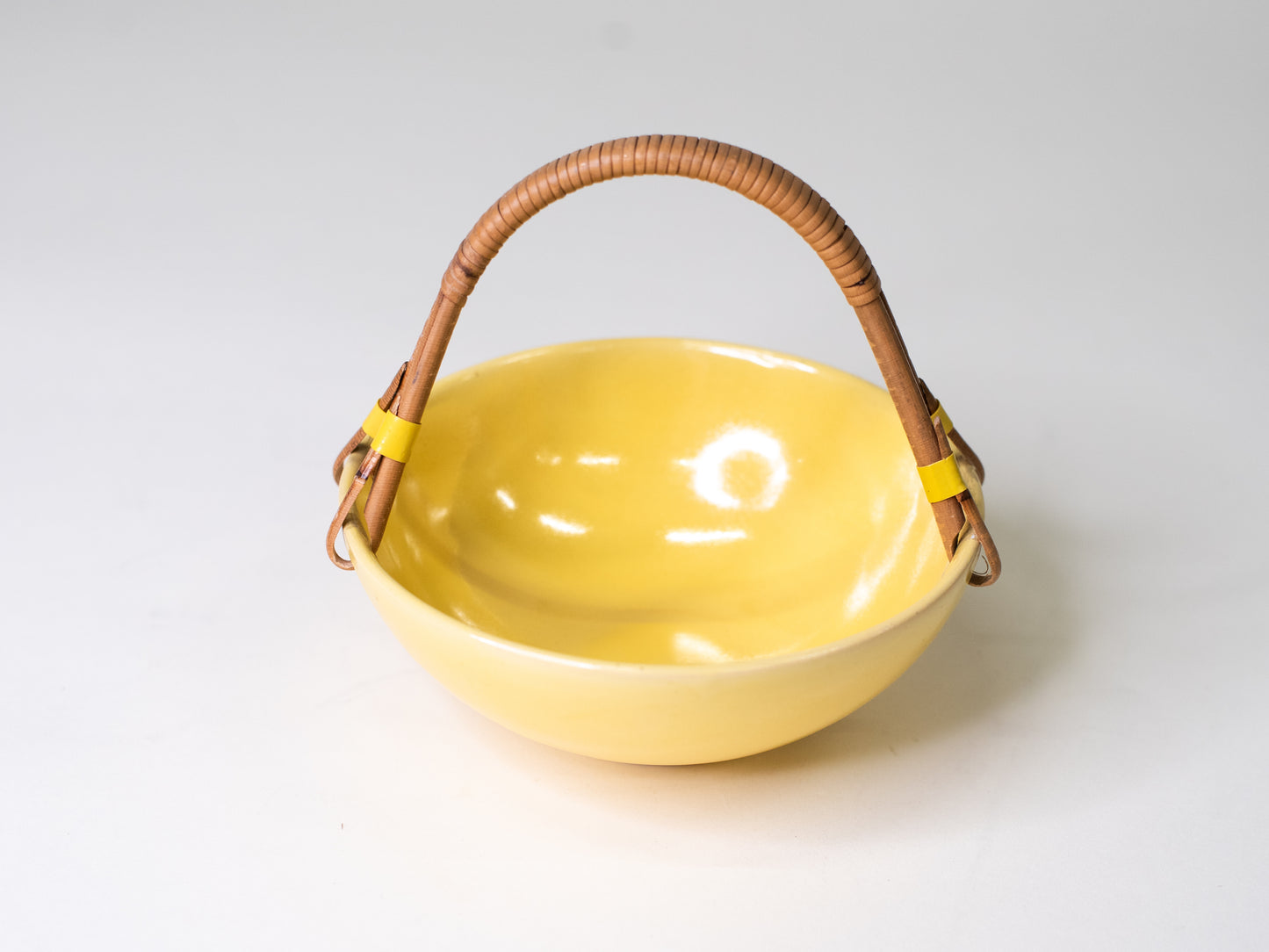 Vintage Modernist Ceramic Bowl with Rattan Handle - Kupittaan savi, Finland - Mid-Century