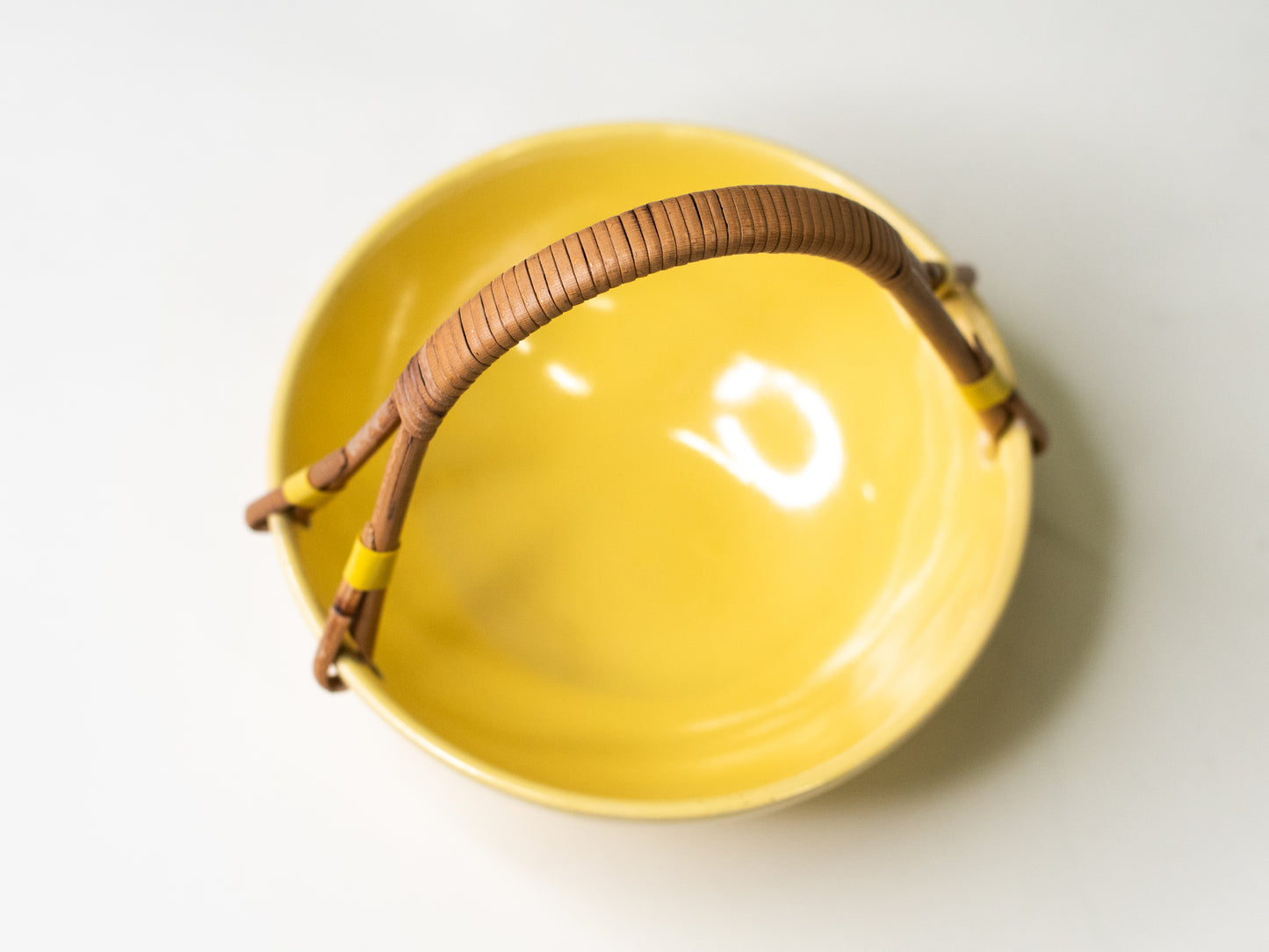 Vintage Modernist Ceramic Bowl with Rattan Handle - Kupittaan savi, Finland - Mid-Century