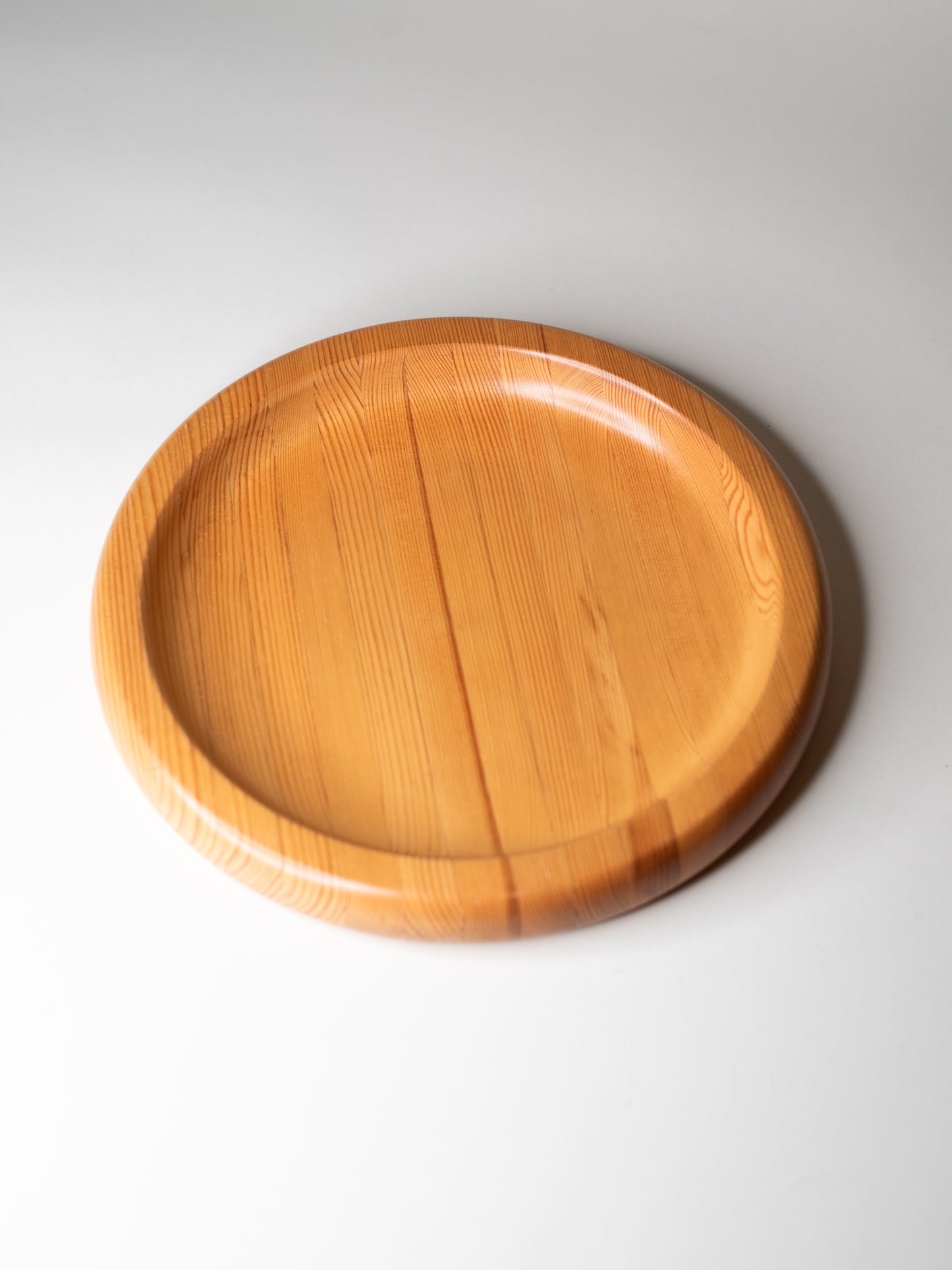 Large Finnish Design-Era Pine Tray, 1970s