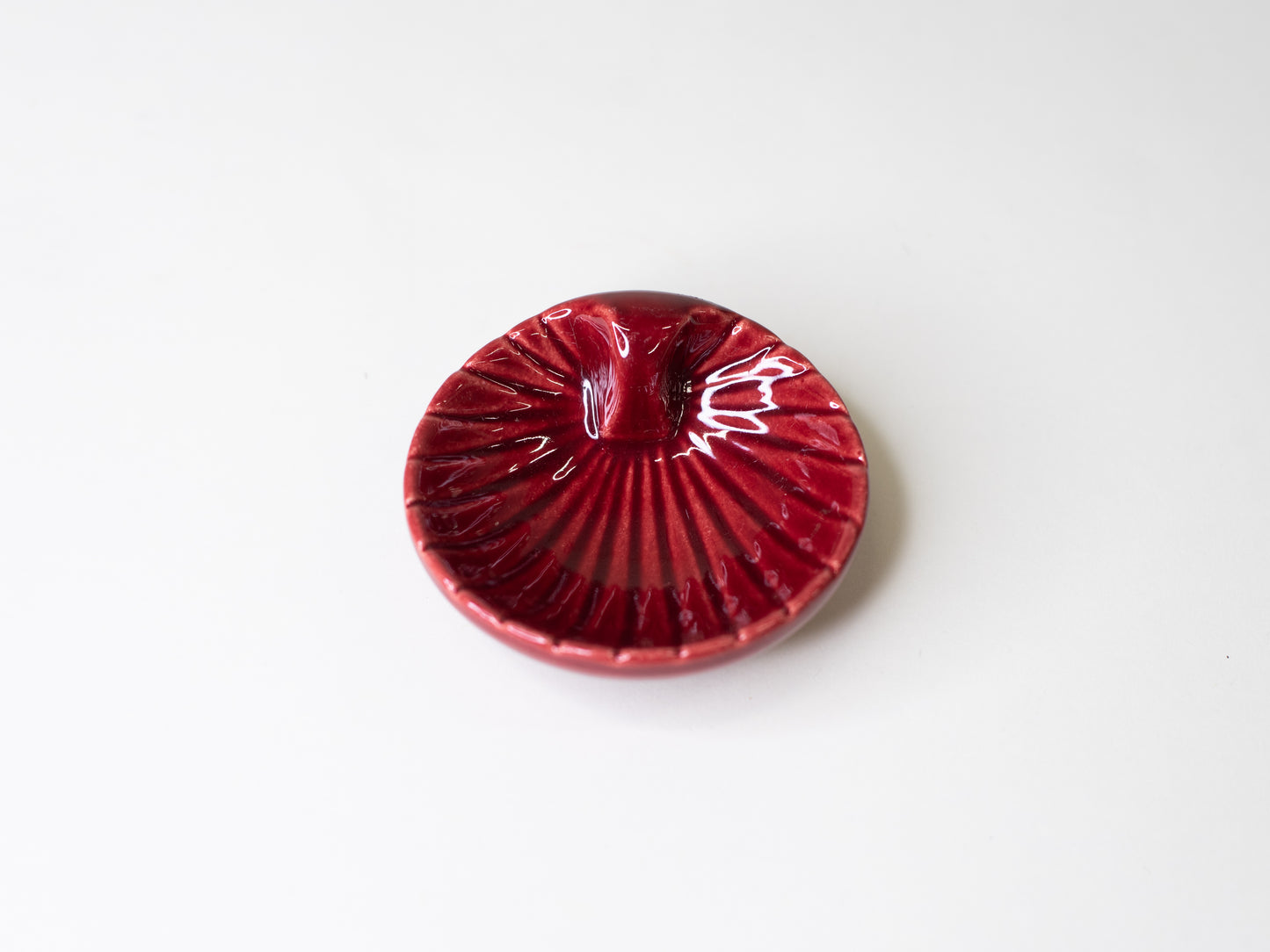 Vintage Shell-Shaped Mini Dish by Kupittaan Savi – Finland, Mid-Century