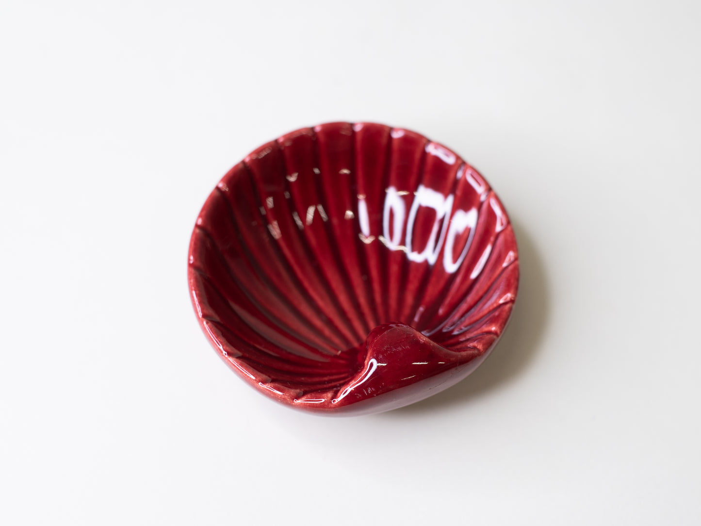 Vintage Shell-Shaped Mini Dish by Kupittaan Savi – Finland, Mid-Century