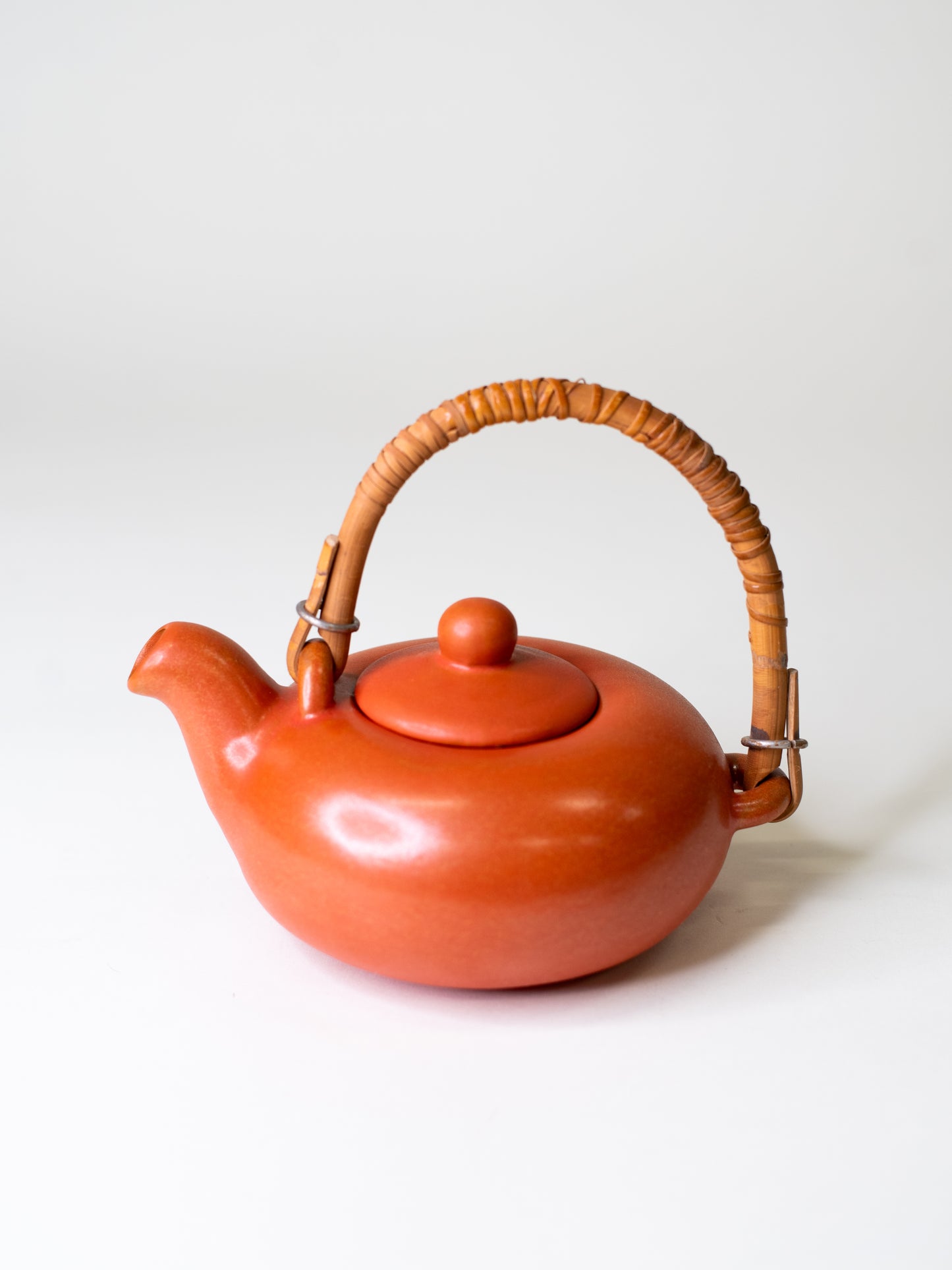 Kupittaan Savi Ceramic Pot with Rattan Handle – Finland, Mid-Century