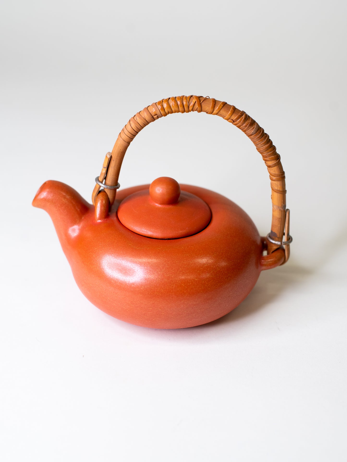 Kupittaan Savi Ceramic Pot with Rattan Handle – Finland, Mid-Century