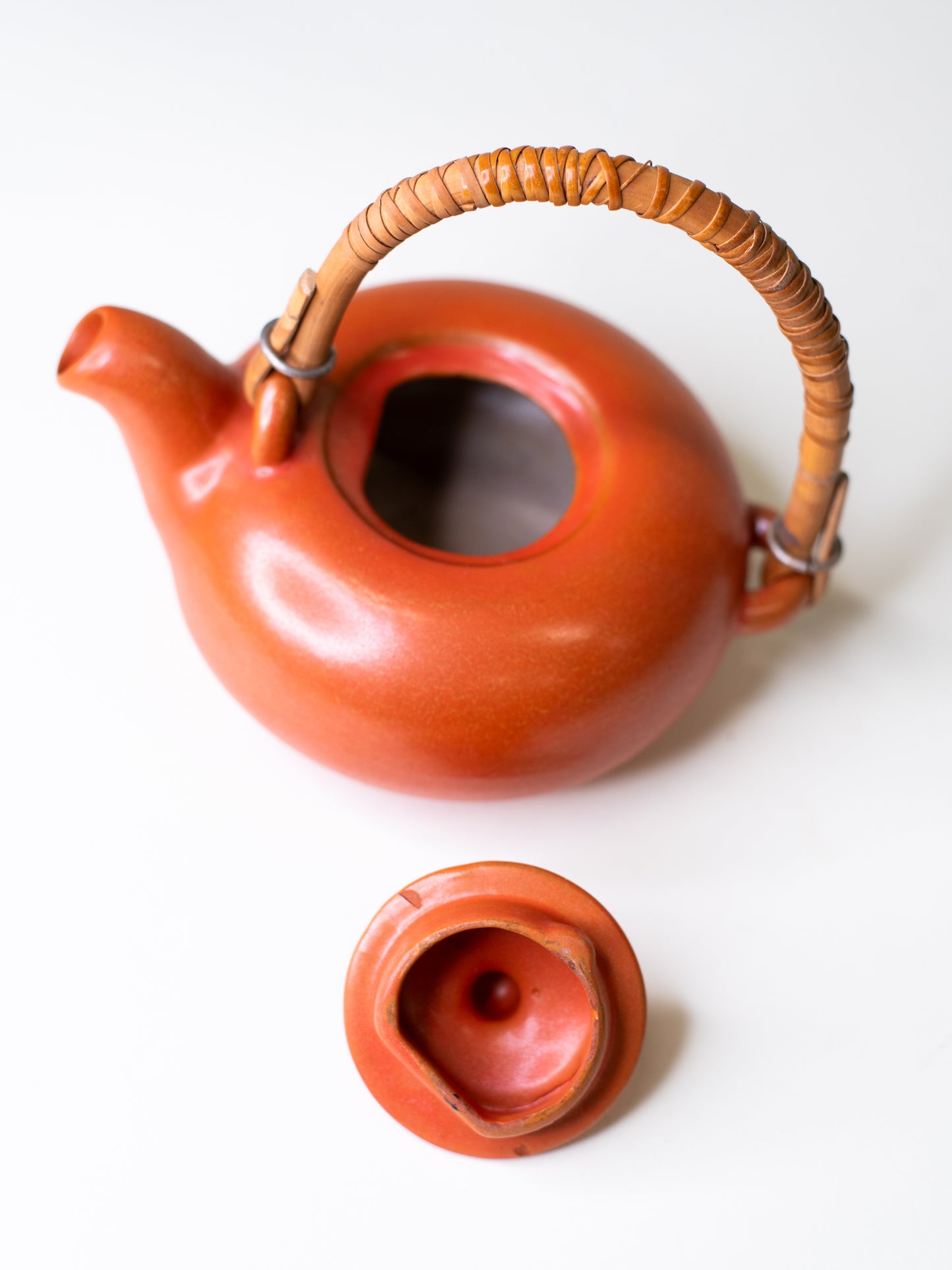 Kupittaan Savi Ceramic Pot with Rattan Handle – Finland, Mid-Century