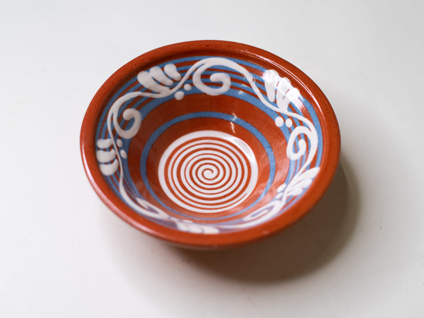 Small Hand-Painted Kupittaan Savi Bowl by Gudrun Raunio - Finland, Mid-Century