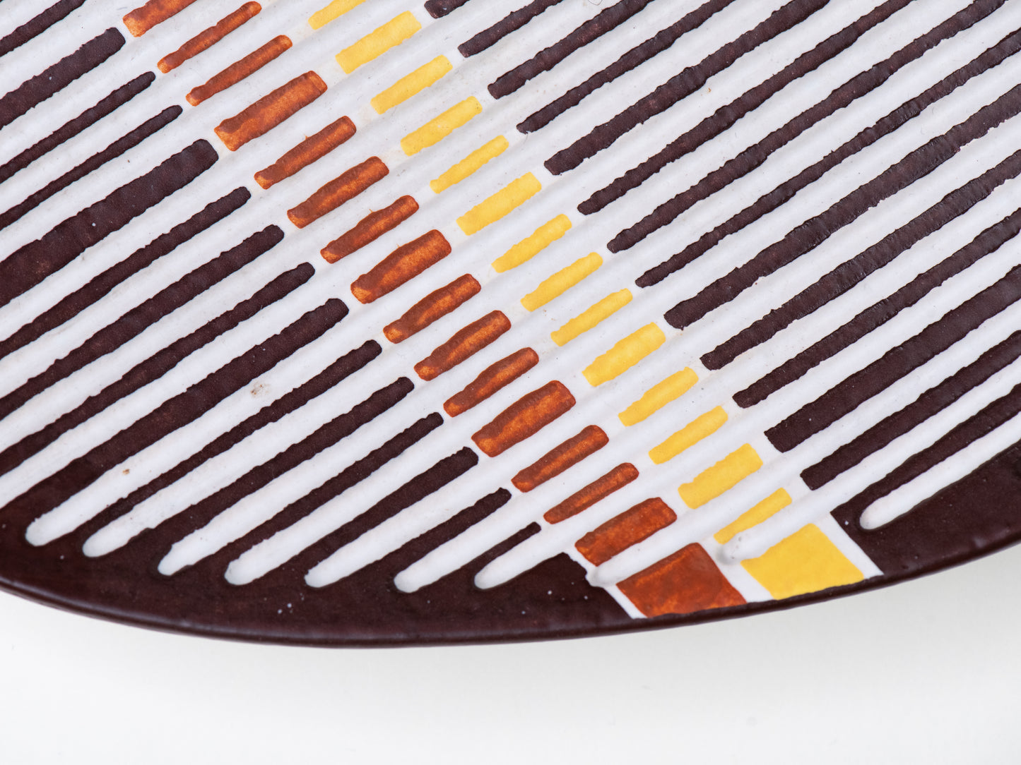 Mid-Century 1950s Ceramic Dishes – Hand-Painted ‘Hawaii’ Sgraffito - Set of Two