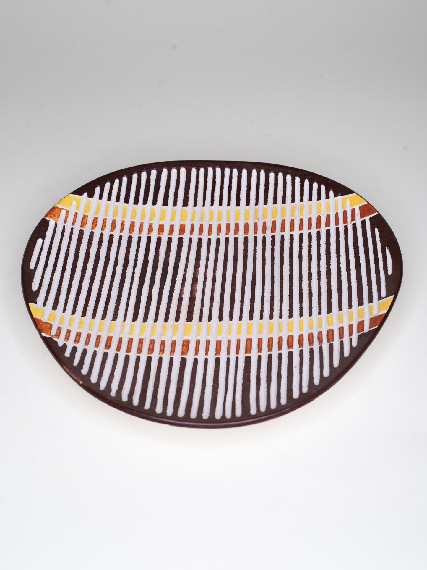 Mid-Century 1950s Ceramic Dishes – Hand-Painted ‘Hawaii’ Sgraffito - Set of Two