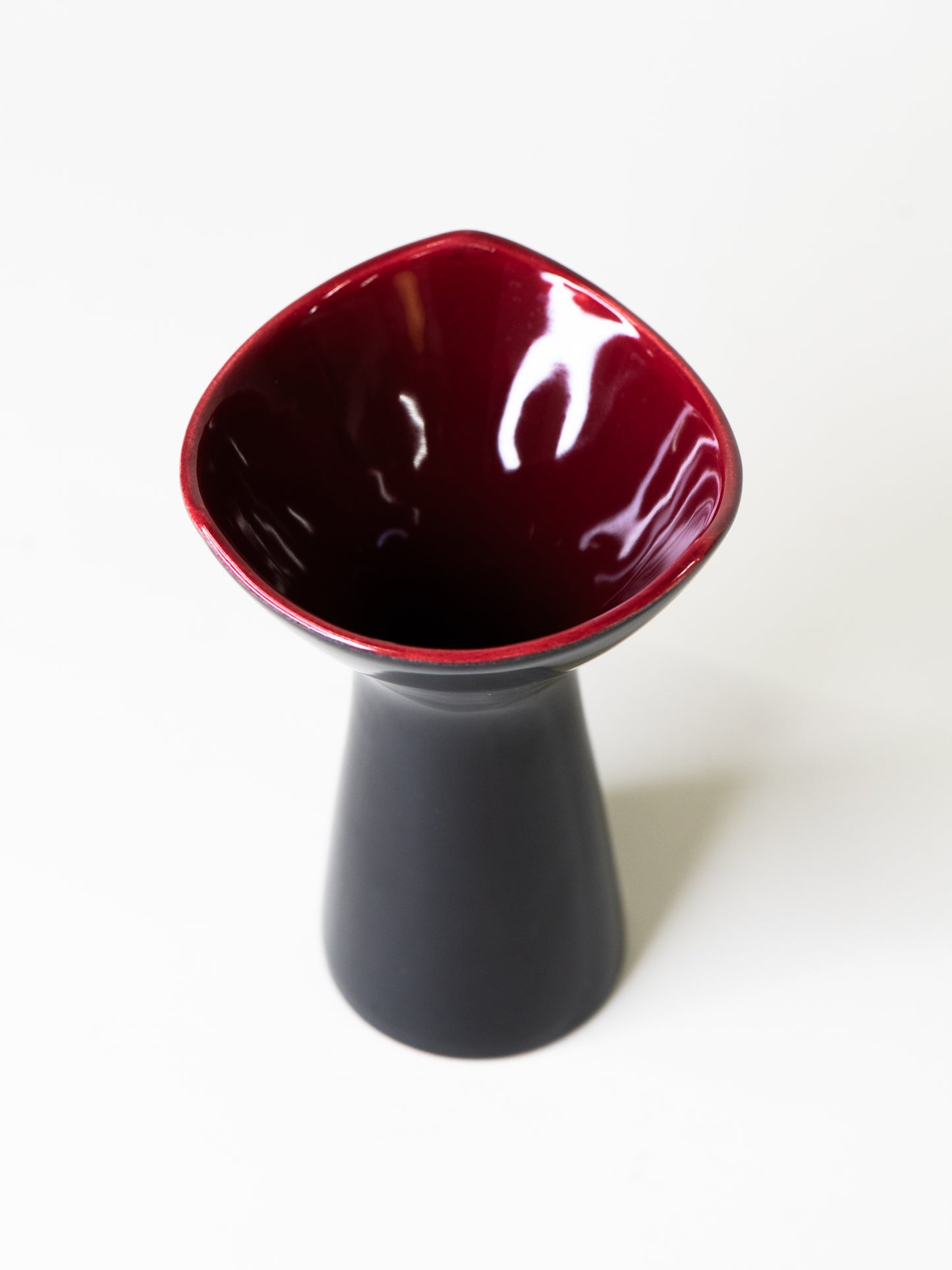 Annikki Hovisaari for Arabia – Black & Red Ceramic Vase - Finland 1960s