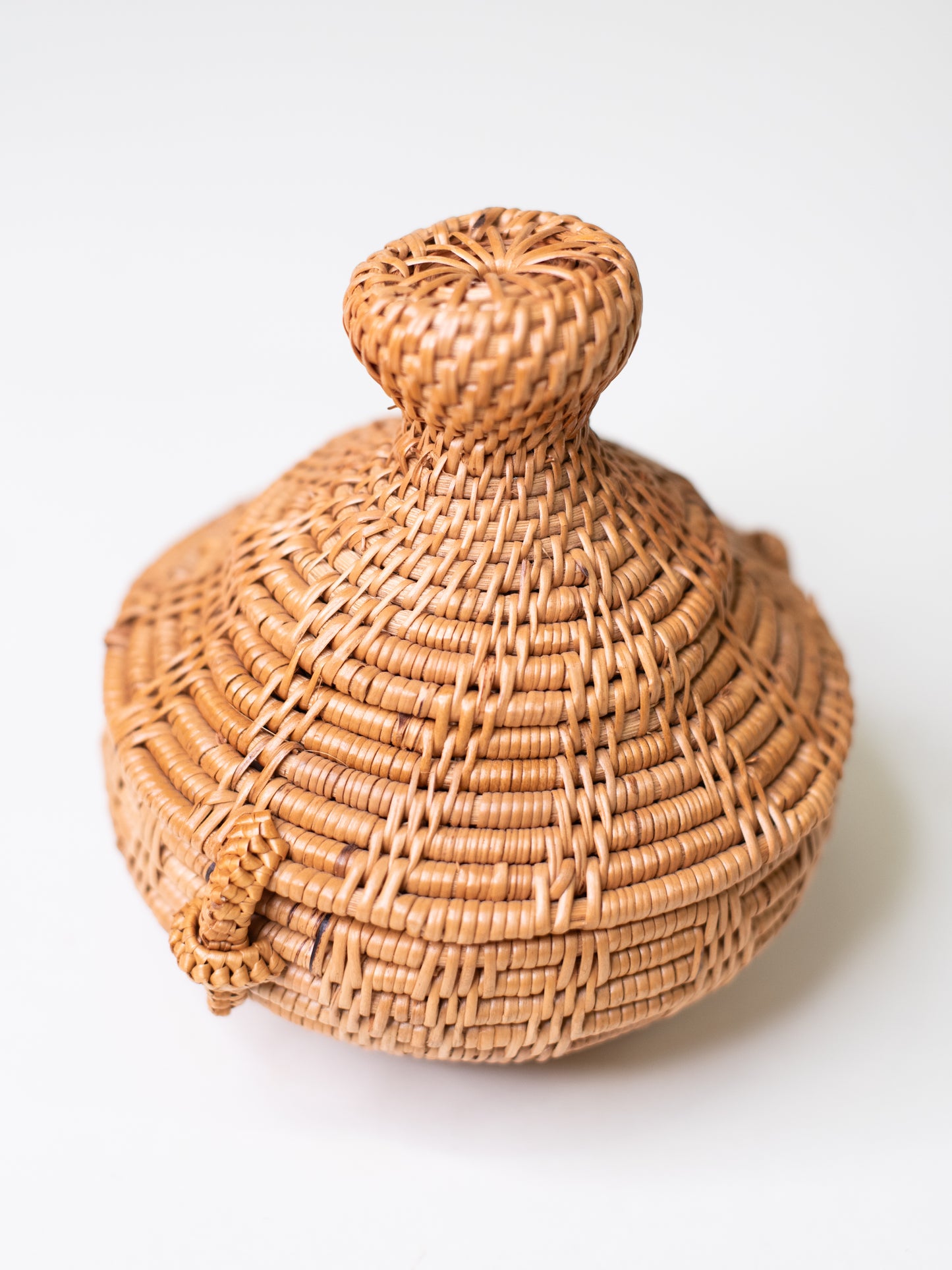 Vintage Tenganan Lidded Basket - Bali, 1990s