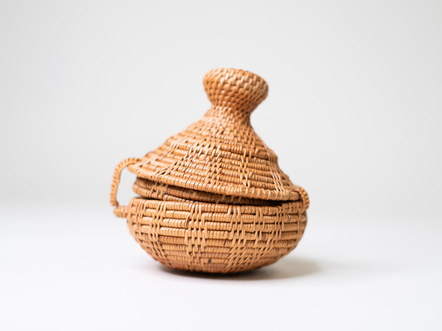 Vintage Tenganan Lidded Basket - Bali, 1990s