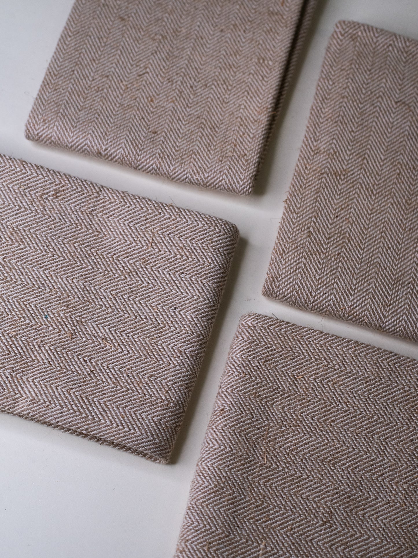 Vintage Finnish Raw Linen Towels in Herringbone Pattern - Set of 4