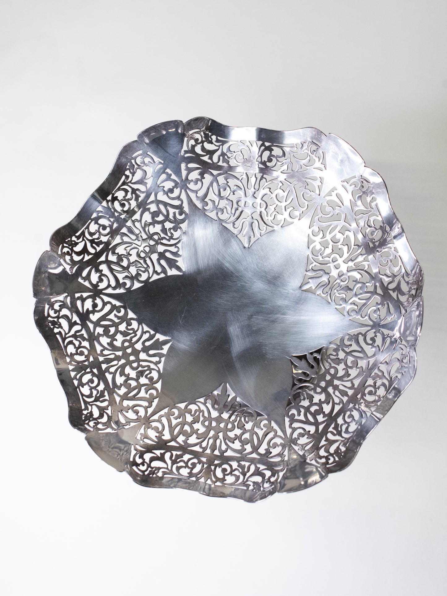 Vintage Silver-Plated Pedestal Bowl – England, Early 20th Century