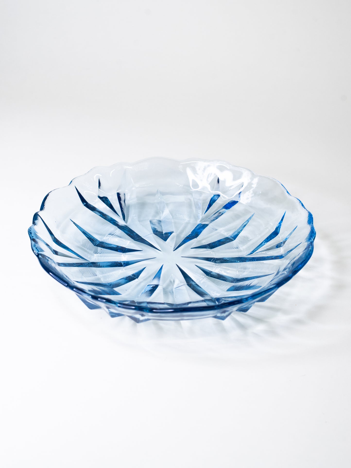 Riihimäen Lasi ‘Pohjantähti’ Serving Bowl by Helena Tynell – Finland, 1980s