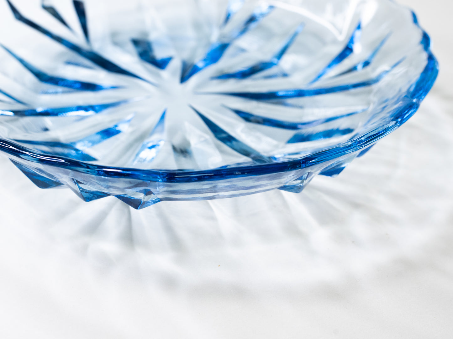 Riihimäen Lasi ‘Pohjantähti’ Serving Bowl by Helena Tynell – Finland, 1980s