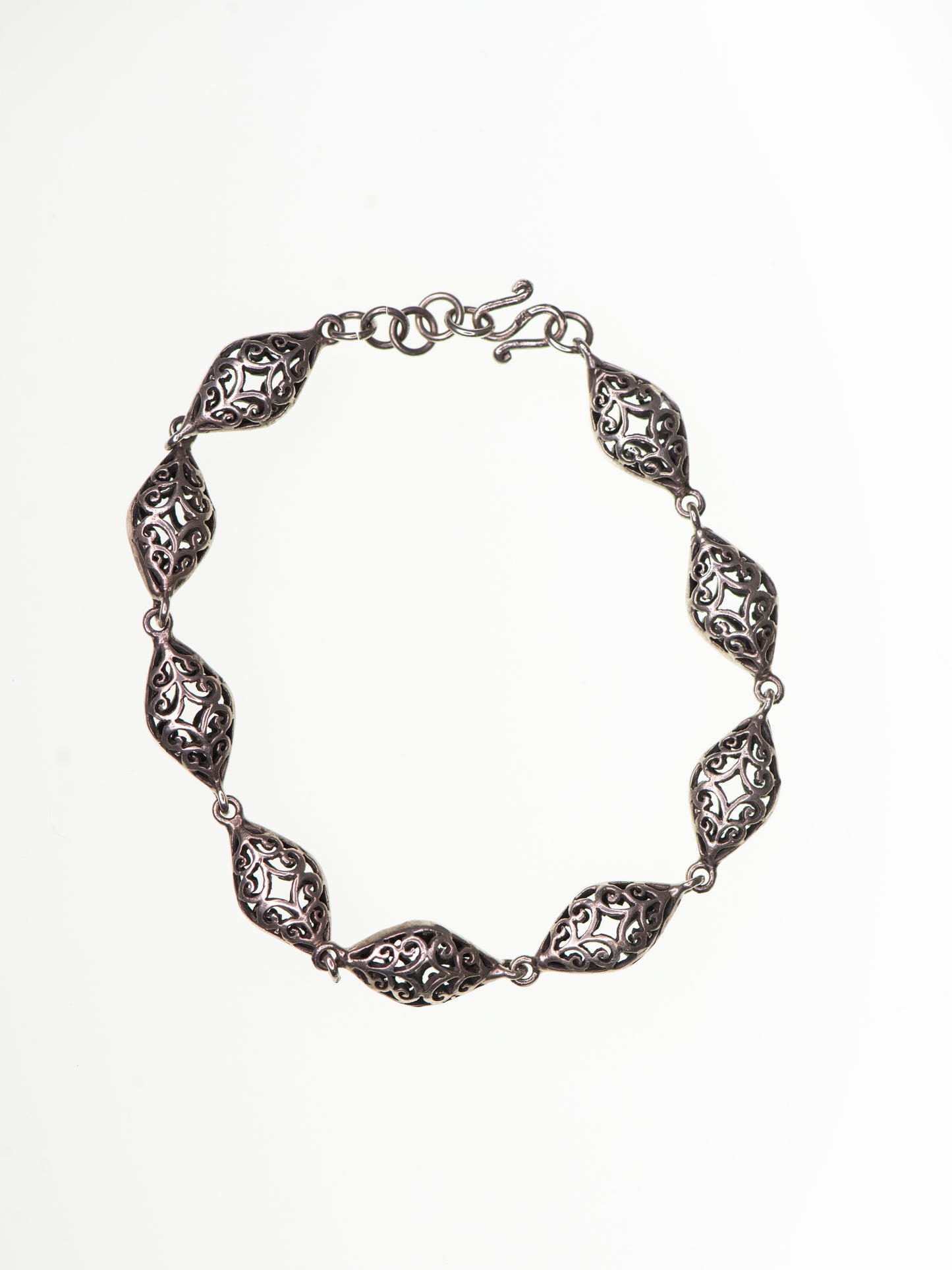 Vintage Silver Bracelet with Sculpted Silver Links