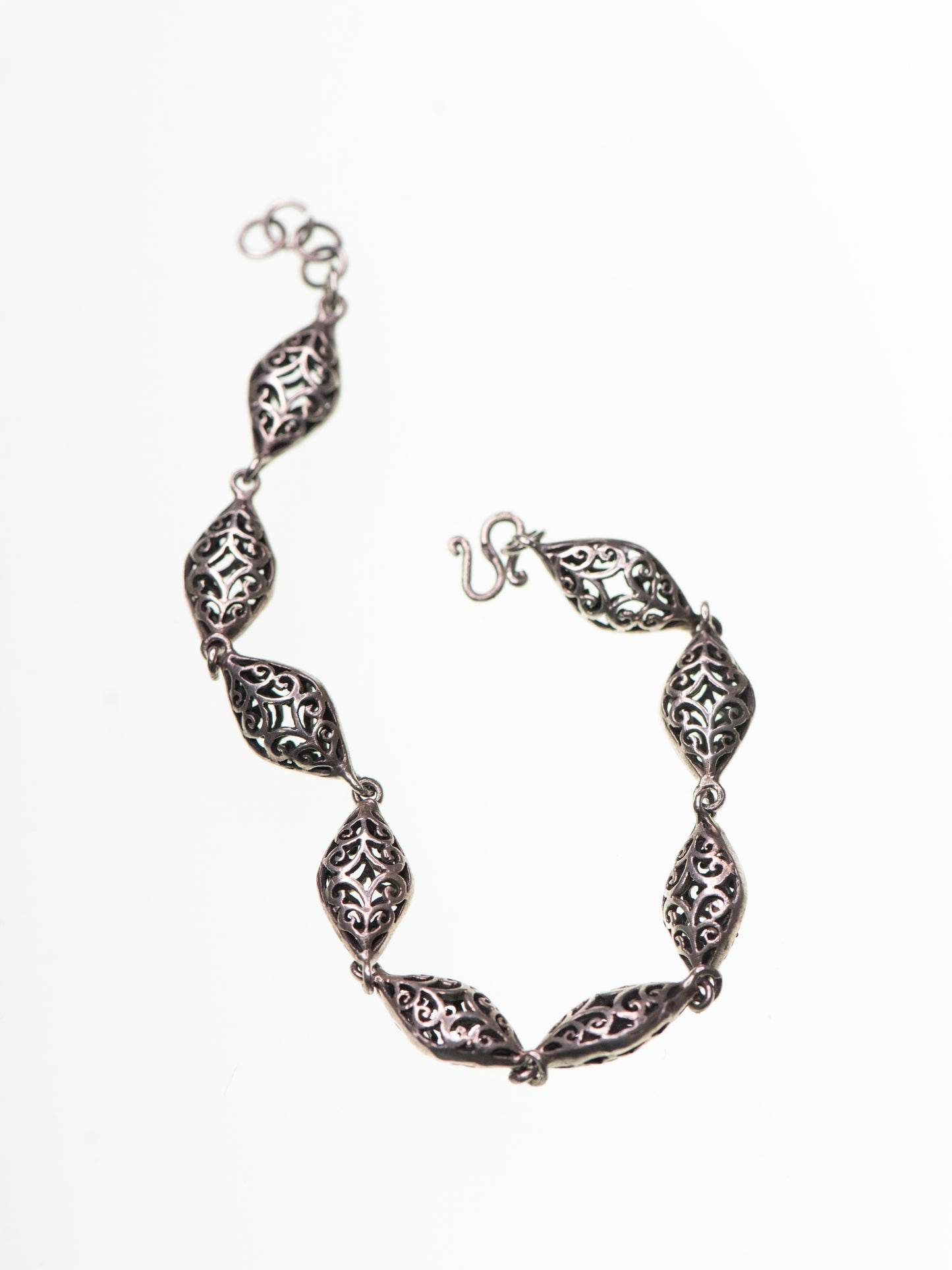 Vintage Silver Bracelet with Sculpted Silver Links