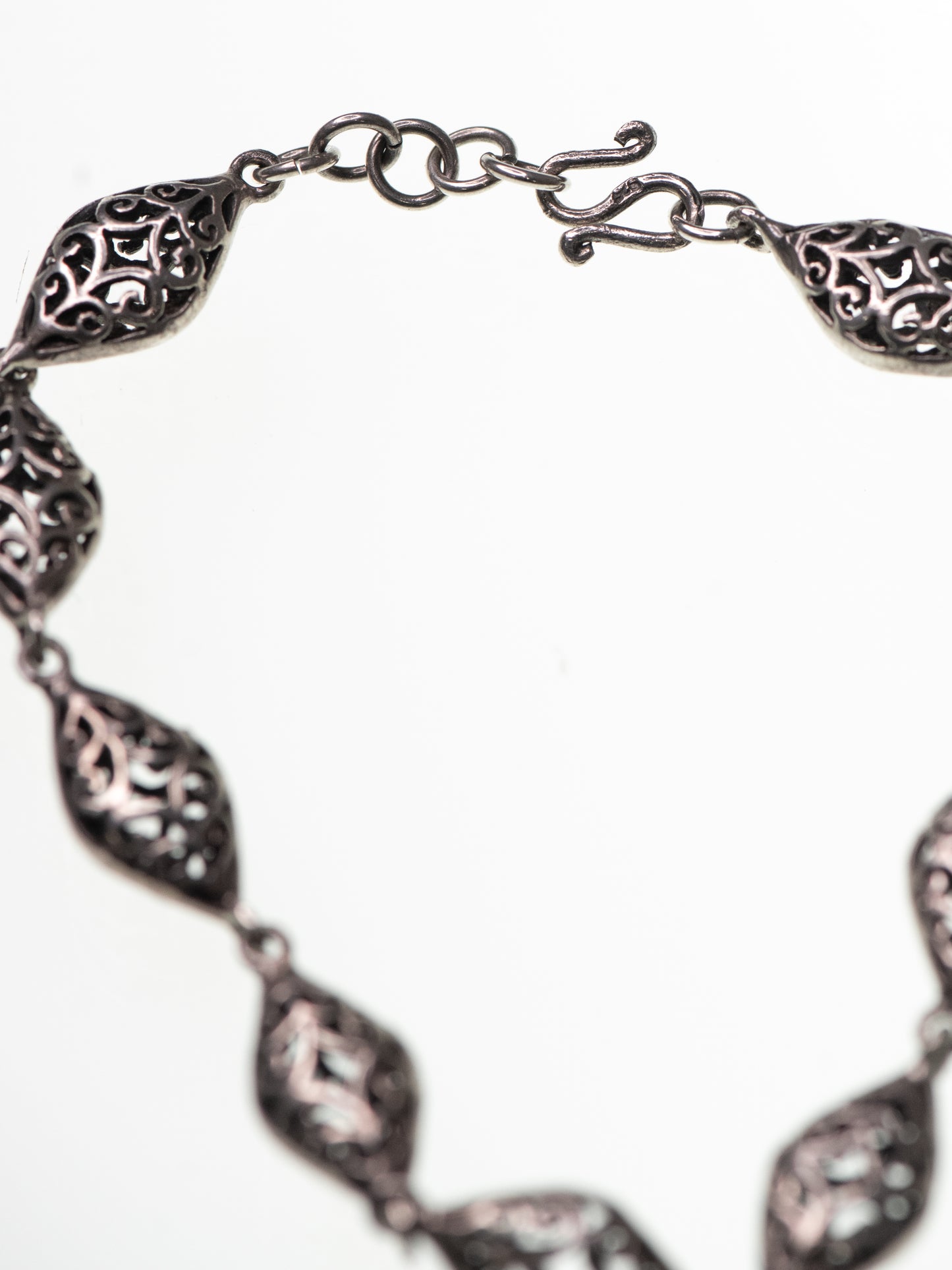 Vintage Silver Bracelet with Sculpted Silver Links