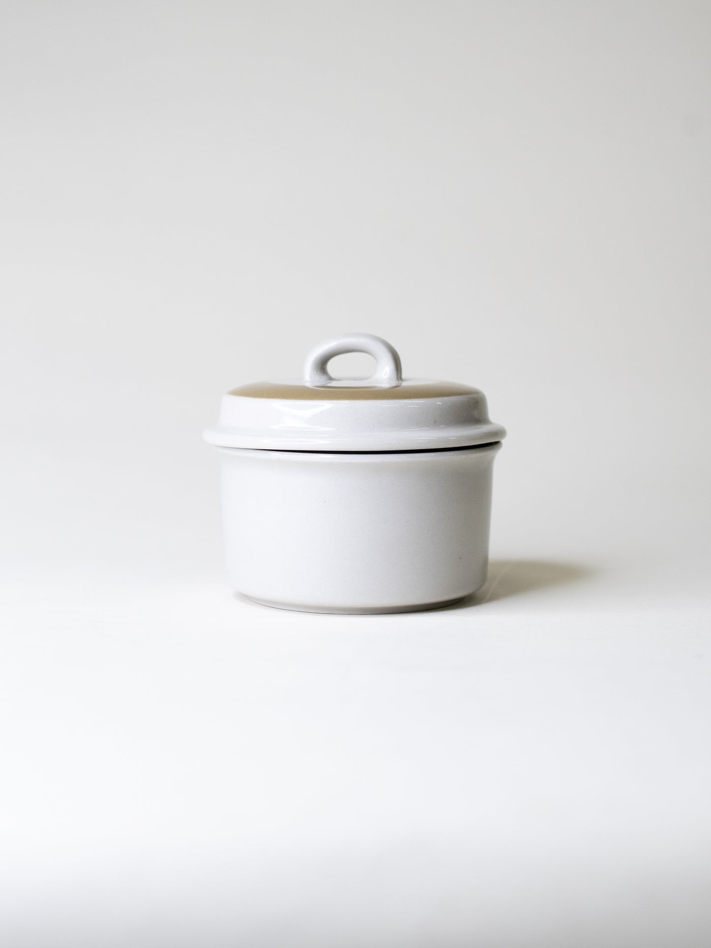 Arabia ’Oliivi’ Lidded Jar by Olga Osol - Finland, 1969