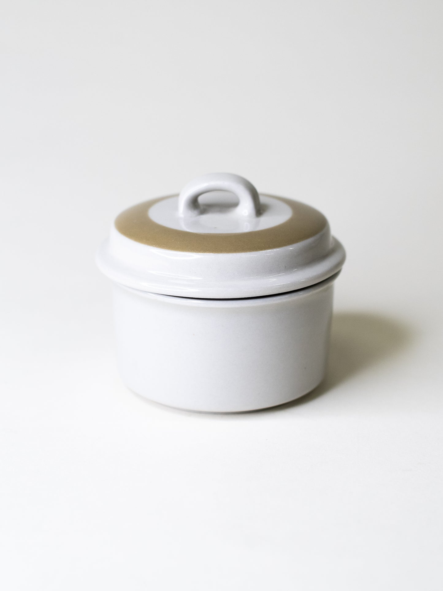 Arabia ’Oliivi’ Lidded Jar by Olga Osol - Finland, 1969