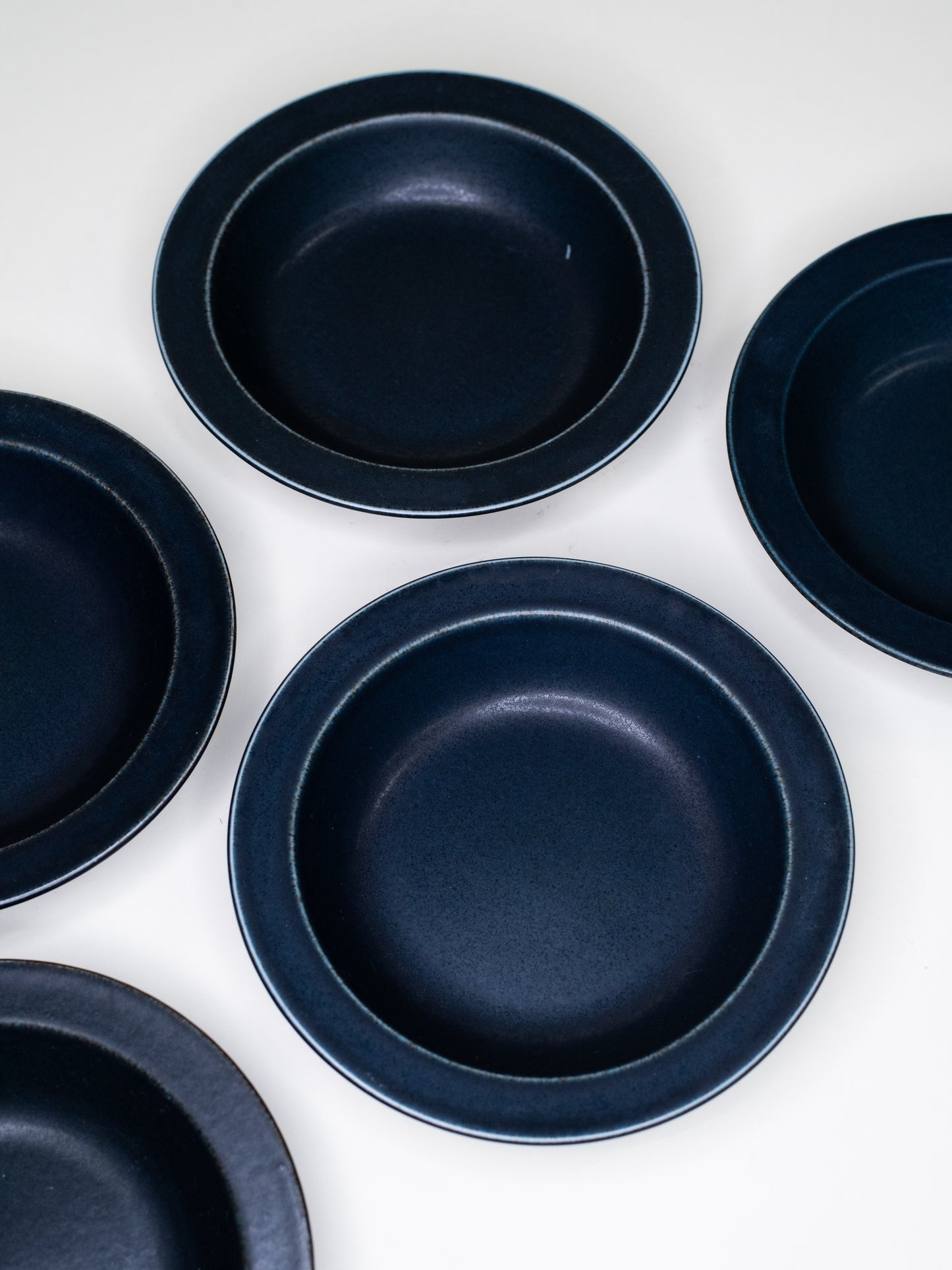 Arabia ‘Korpi’ Deep Plates by Göran Bäck - Finland, 1970s – Set of 5