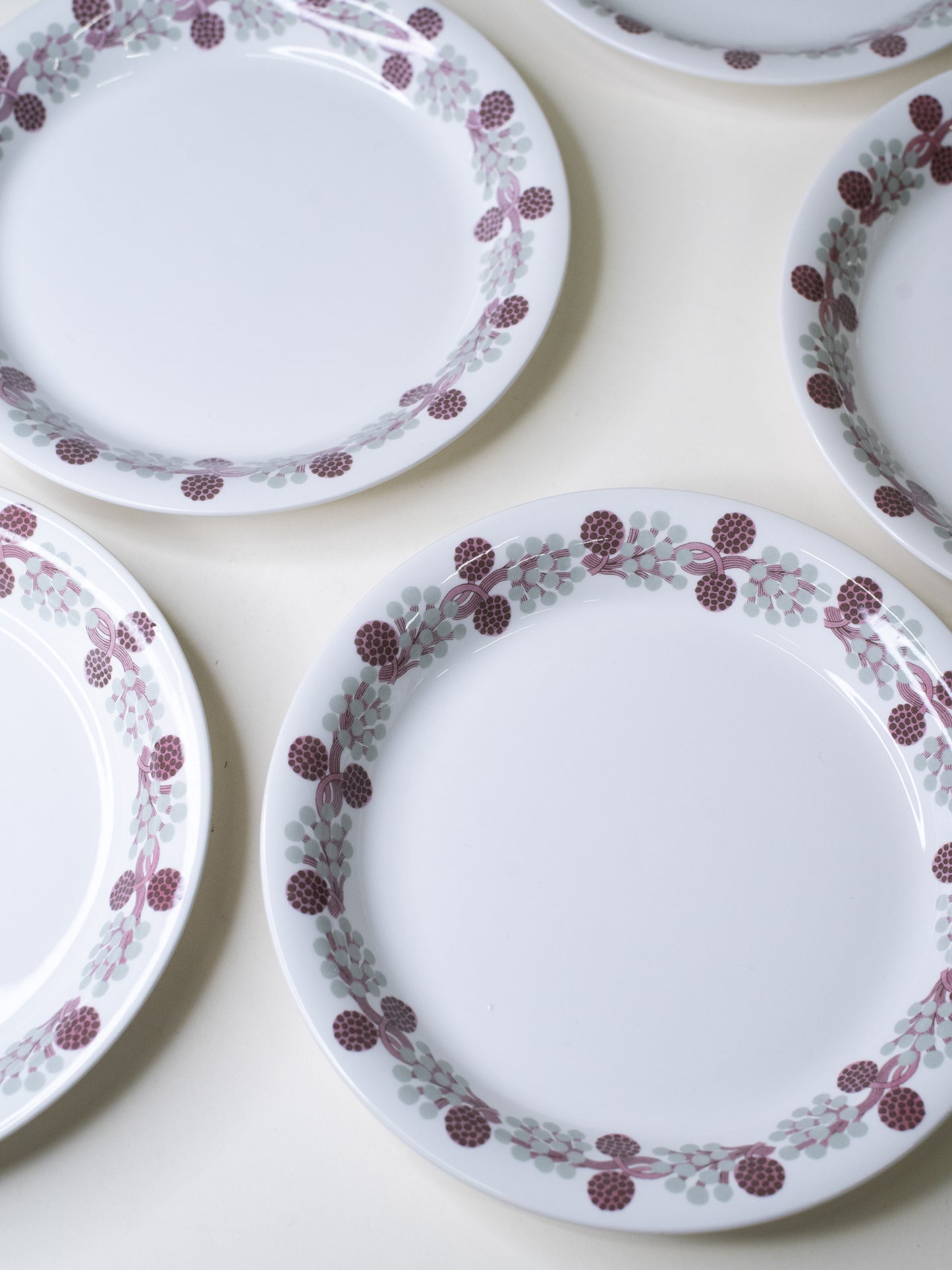 Arabia ‘Hilla’ Plates - Finland, 1970s - Set of Five