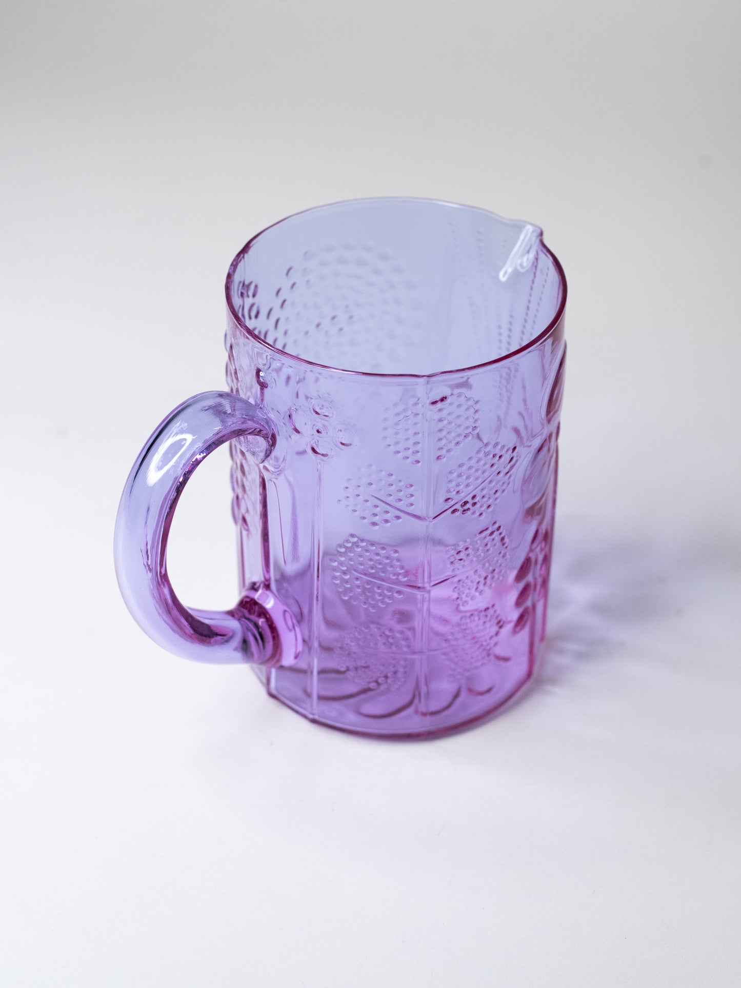 Nuutajärvi 'Flora' Pitcher in Neodymium Glass - Oiva Toikka - Finland, 1960s